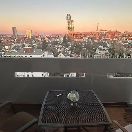 Middle Of Frankfurt - High Tech Business - Move-in - Ideal For Single Business Person Apartment Frankfurt am Main